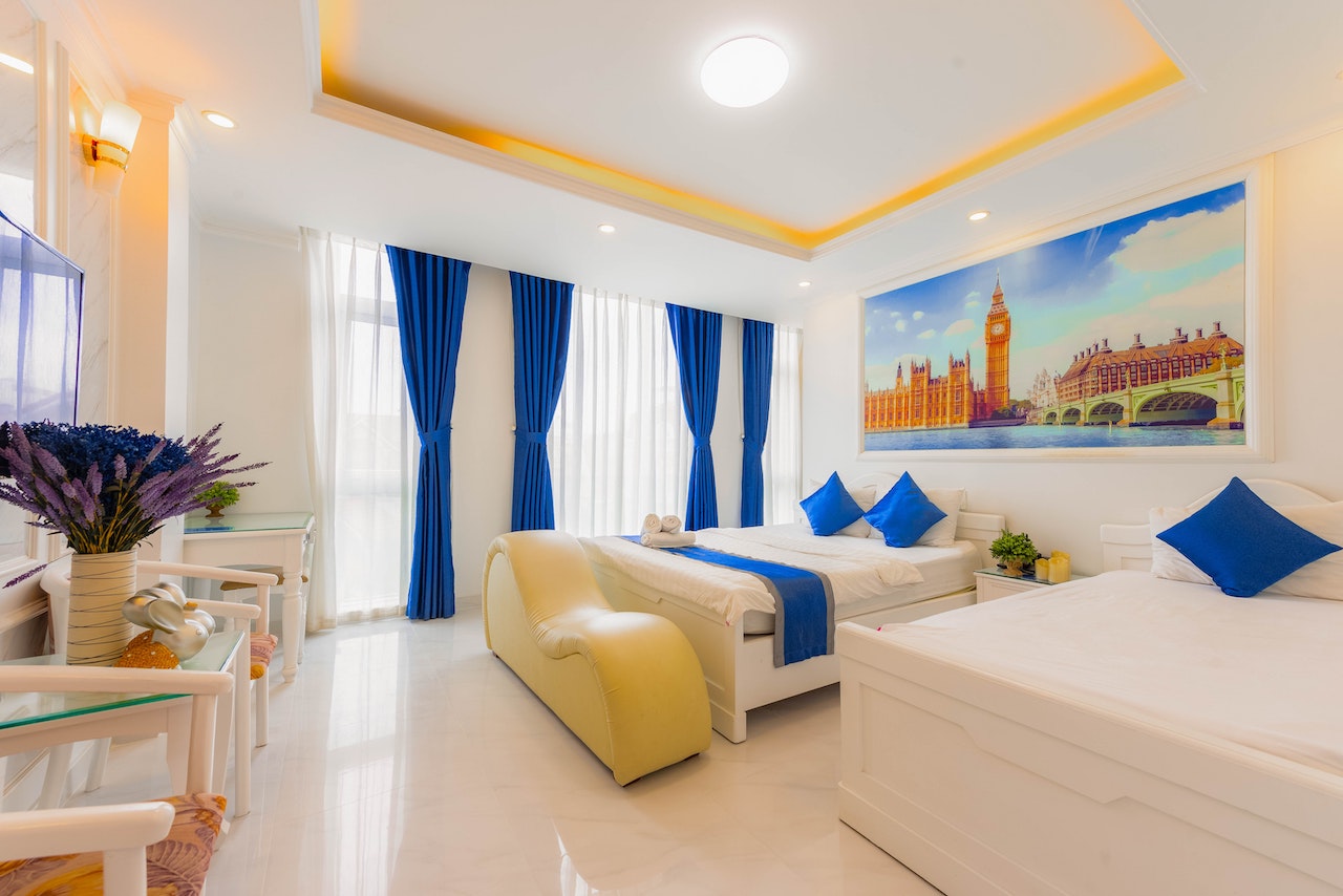 Twin Rooms